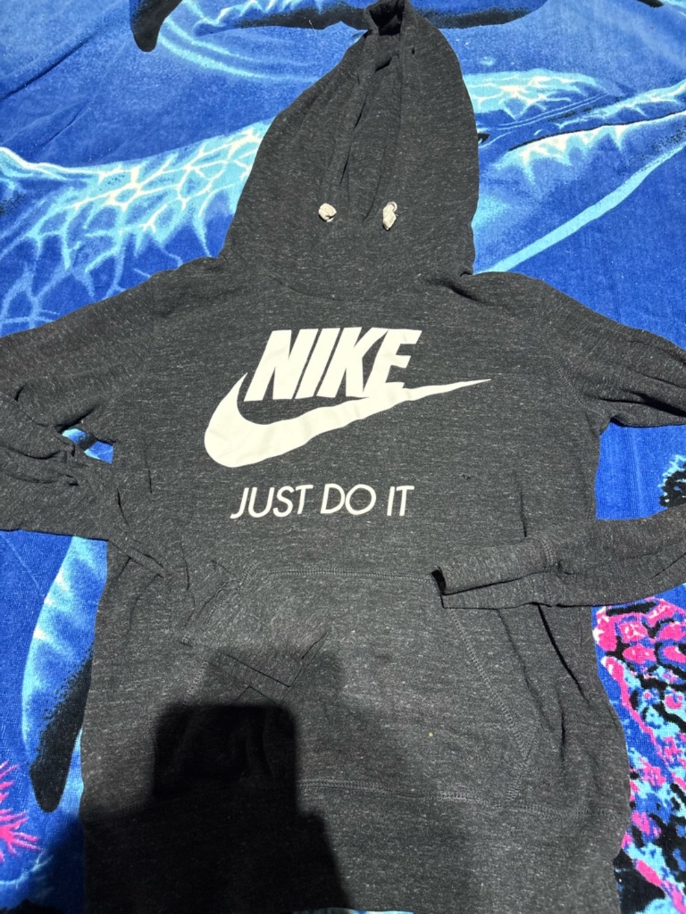 Nike charcoal heather gray pullover hoodie woman’s small